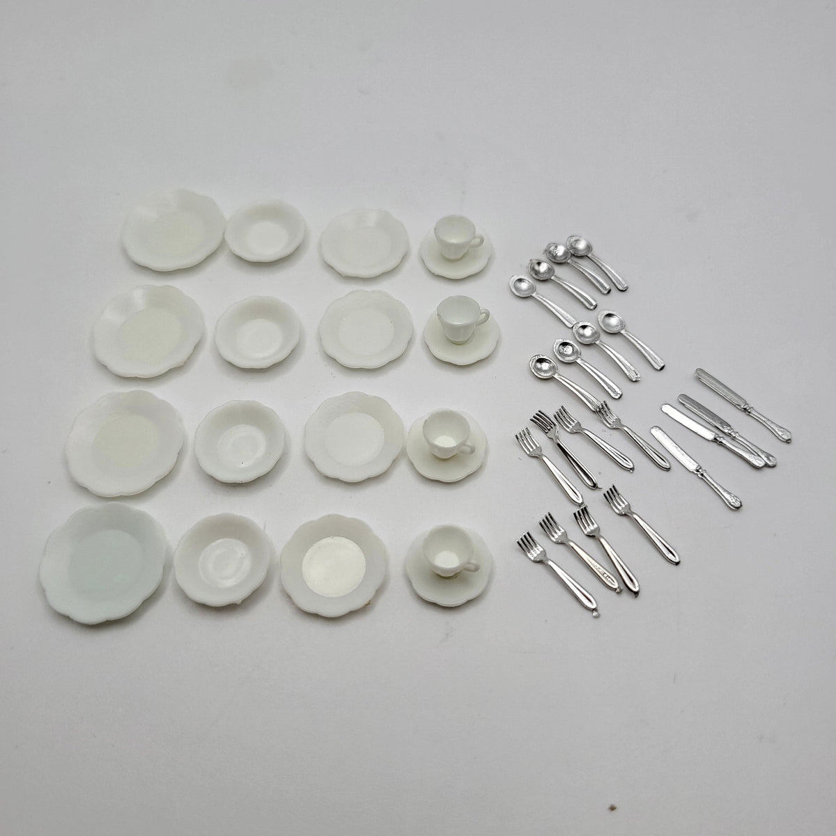 40-Piece Set of White Dishes and Cutlery - 1/12 Scale Dollhouse Miniature