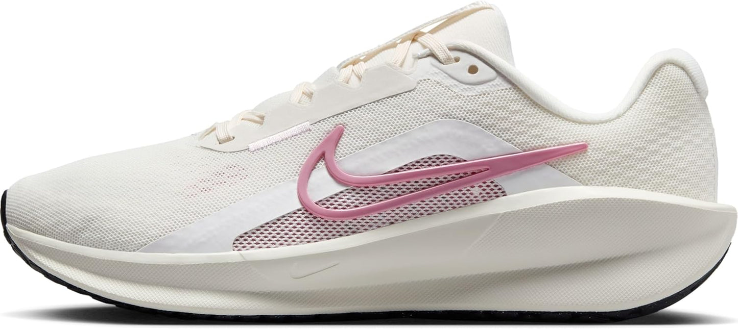NIKE Women's W Downshifter 13