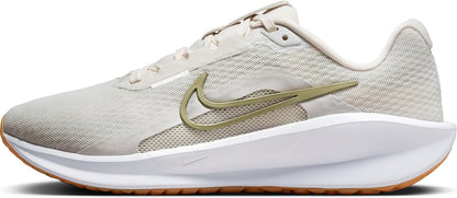NIKE Women's W Downshifter 13
